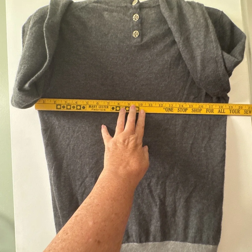 Tory Burch 100% Cashmere Gray Sweater Logo Button Back Crew Neck Luxury Knit